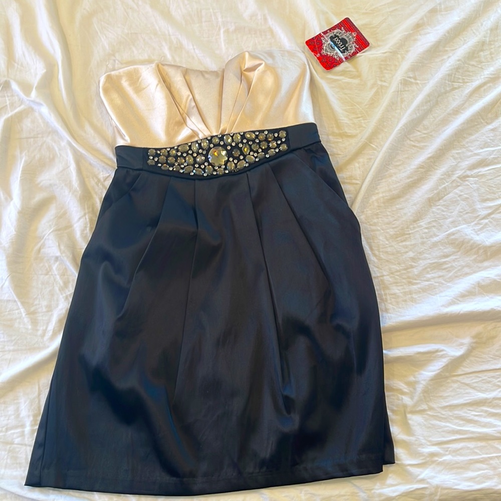 Trixxi Size 5 short dress